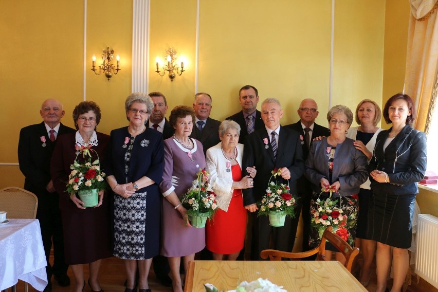 Podczas uroczystości w lipnowskim urzędzie, w gronie...