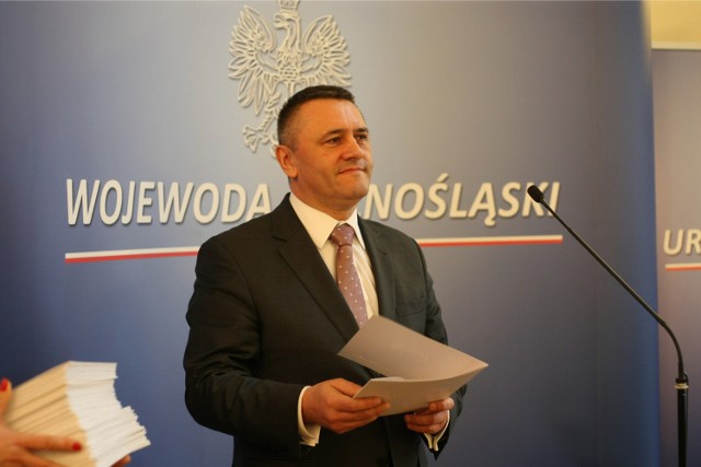 Były wojewoda Tomasz Smolarz