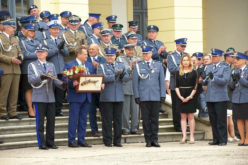 Komendant Główny Policji wraz ministrem Jarosławem...