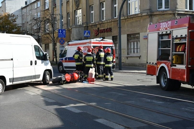 Wypadek na skrzyżowaniu ulic Wierzbowej i Narutowicza