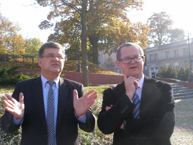 Jerzy Materna i Zbigniew Kościk na konferencji prasowej.