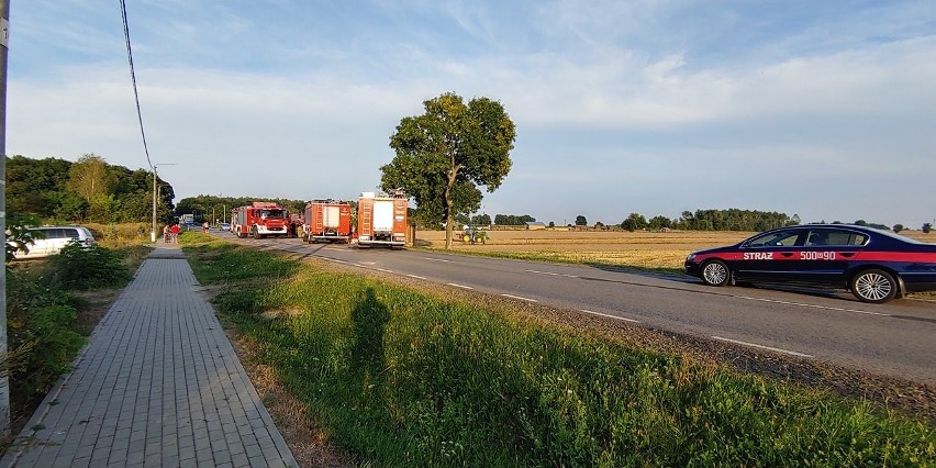 Zderzenie w Załuziu, na DK 60. Koparko-ładowarka zderzyła się z ciężarówką. 18.08.2020