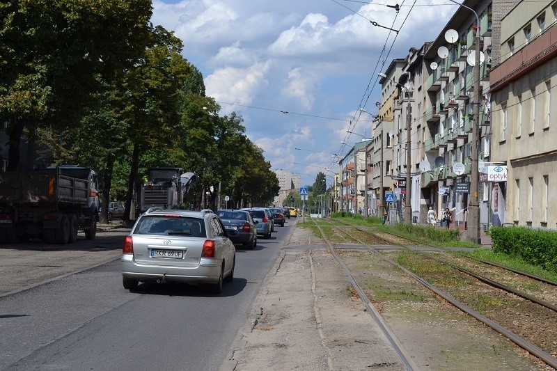 Częstochowa: Wakacyjne remonty dróg. Pod Jasną Górą postoisz w korkach [ZDJĘCIA]