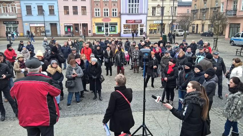 Grudziądzanki i kibicujący im panowie zgromadzili się na...