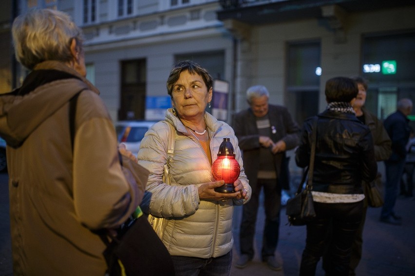 Tarnów. Uczcili rocznicę samospalenia Piotra Szczęsnego [ZDJĘCIA]