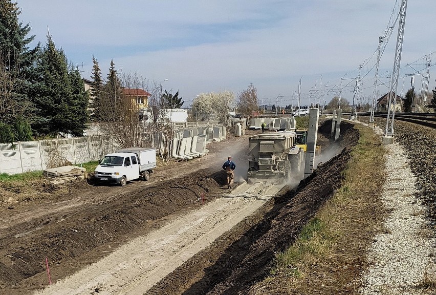 Materiały na budowę nowych 150-metrowych peronów.