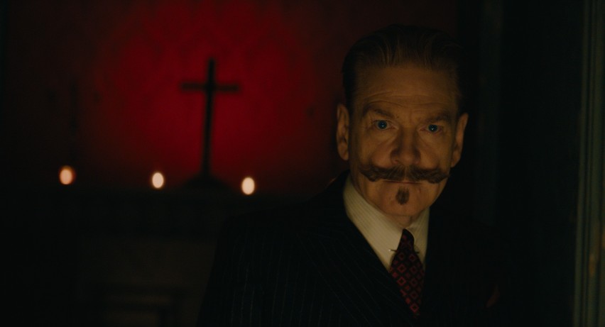 Herkules Poirot powraca w nowym filmie! Poznajcie „Duchy w Wenecji”