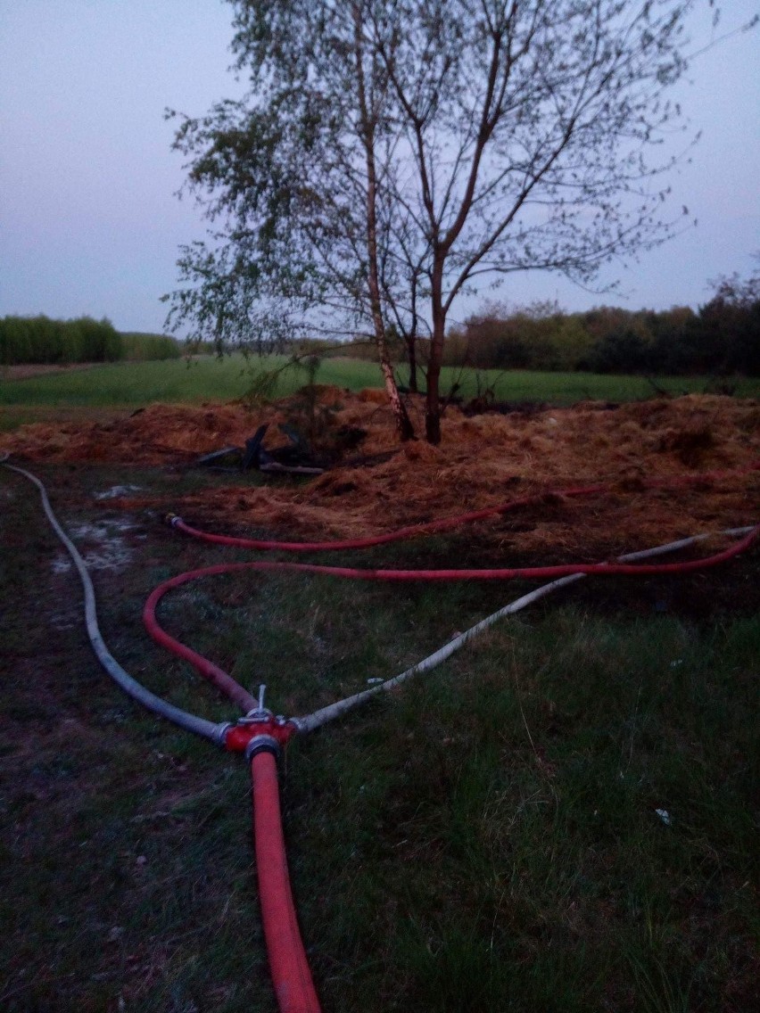 Pożar w Starej Grabownicy. Zapalił się budynek gospodarczy. 3.05.2023