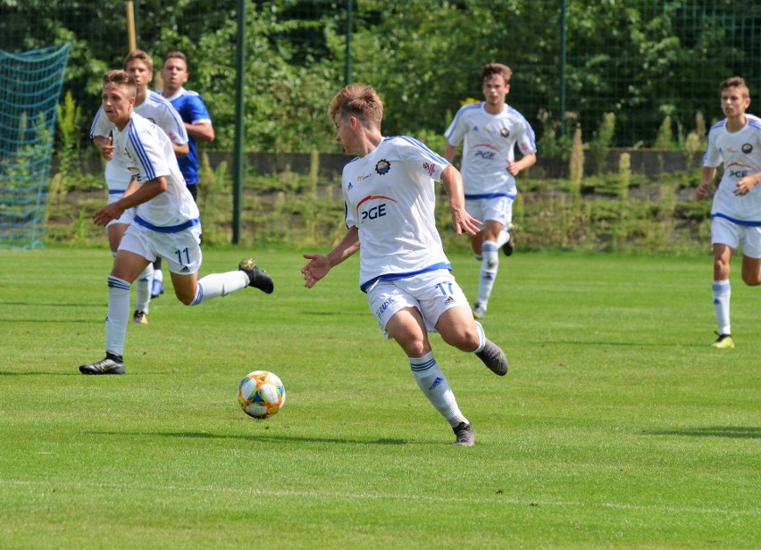 Centralna Liga Juniorów. Karpaty Krosno gromią Stal Mielec na otwarcie sezonu. Falstart Stali Rzeszów