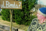 Ostatnia polska wieś pożegnała się z ulicą Bieruta. To lubuska Rudnica (wideo)