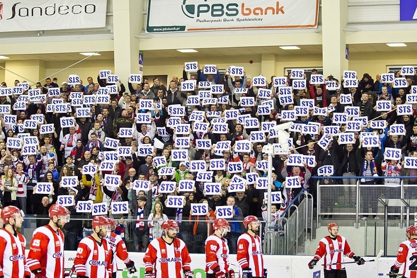 Sanoccy hokeiści mieli w tym meczu tylko dwie przewagi -...