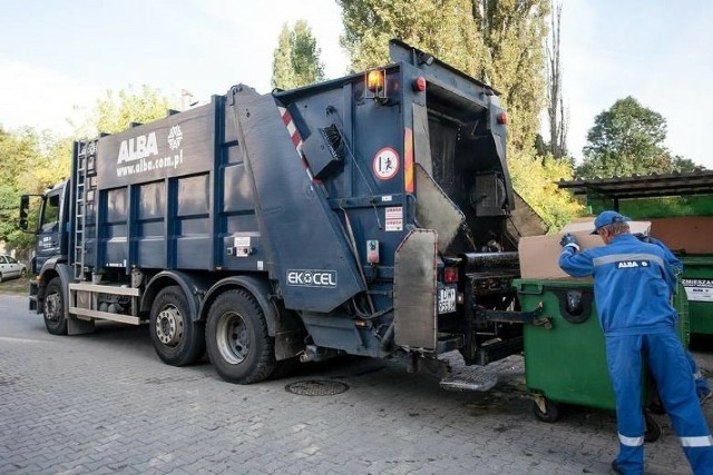 Ciężarówki z odpadami mają być w Dąbrowie Górniczej mniej uciążliwe dla mieszkańców Zobacz kolejne zdjęcia/plansze. Przesuwaj zdjęcia w prawo naciśnij strzałkę lub przycisk NASTĘPNE