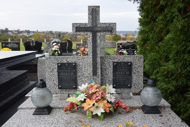 Grób naszych bohaterów znajduje się na cmentarzu w Sobniowie. Obaj na trwałe zapisali się na kartach jasielskich dziejów.