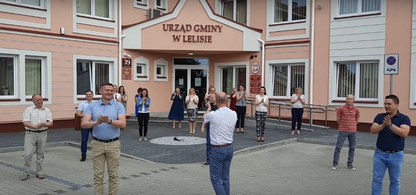 Urząd Gminy w Lelisie w akcji #GaszynChallenge. Podjęli wyzwanie dla Dominika Woźniaka z Białobieli