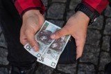 Cenne banknoty w Twoim portfelu! Współczesny banknot 10 zł może być warty tysiące złotych!