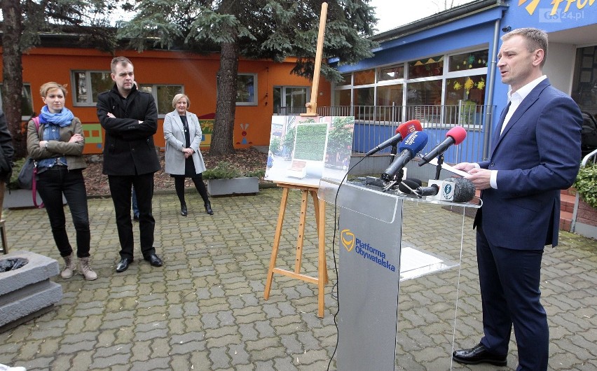 Pomysły posła Nitrasa na walkę ze smogiem. 500 drzew w każdej dzielnicy [zdjęcia]