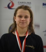 Pływanie. Aleksandra Knop z UKS 190 została bohaterką internautów