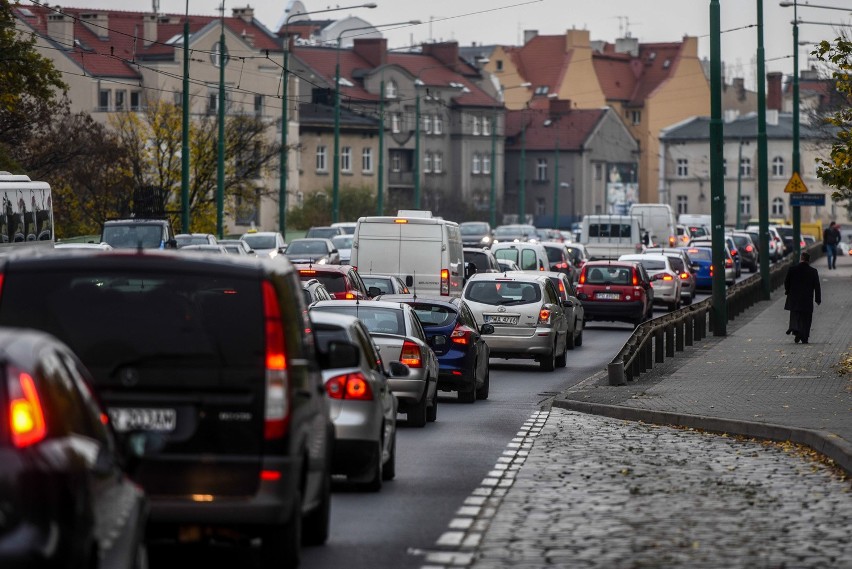 27.10.2016 poznan lg korek korki samchody  garbary srodka....