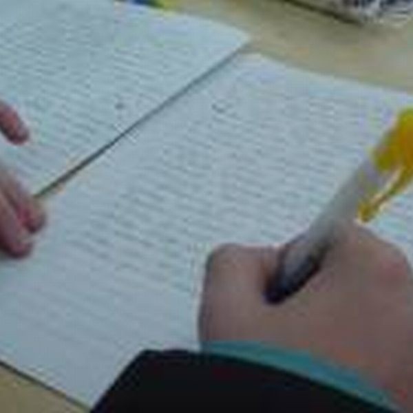 We wtorek gimnazjaliści z klas trzecich napisali próbny egzamin z języka obcego.
