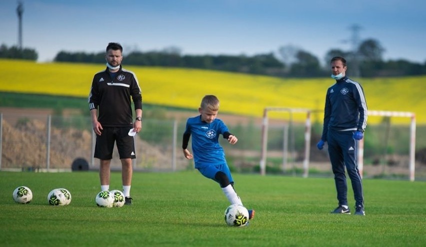 W Szkole Futbolu Staniątki zajęcia wznowiono już pierwszego...