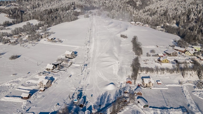 Zimowe szaleństwo w Wiśle: relacja z dnia spędzonego na stokach i lodowisku