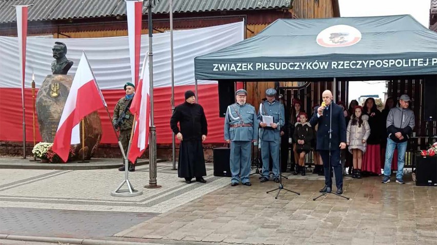 Mieszkańcy powiatu kolneńskiego wspólnie z samorządowcami uczcili Święto Odzyskania Niepodległości. Zobacz zdjęcia i wideo