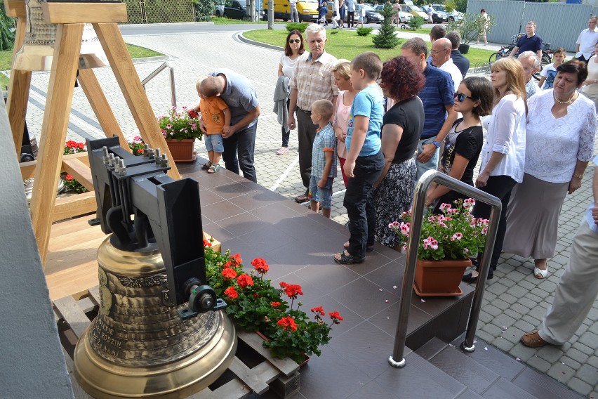 Rybnik: Nowa parafia Matki Boskiej Częstochowskiej w Rybniku...