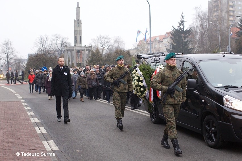 Stargard bez prezydenta. Ostatnie pożegnanie: msza w kolegiacie, kondukt żałobny, pogrzeb [zdjęcia]