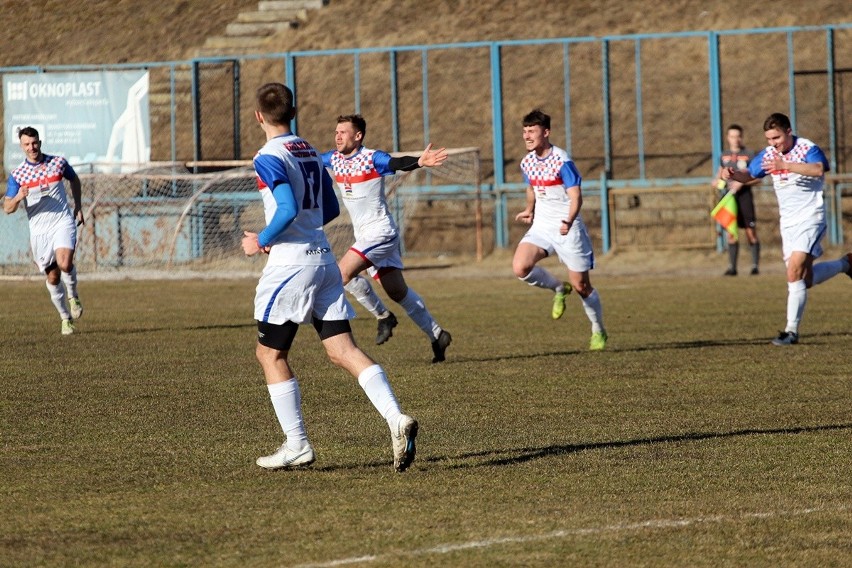 Granat Skarżysko-Kamienna - GKS Nowiny 2:2 - IV liga - sezon 2021/22