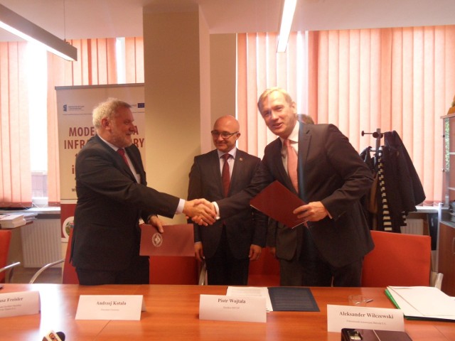 Podpisanie umowy na budowę centrum przesiadkowego w Chorzowie