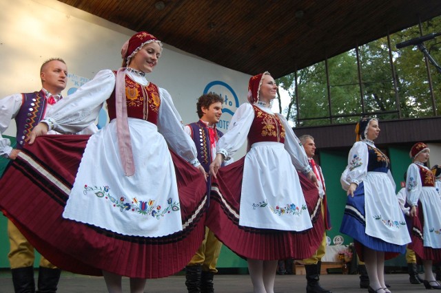 Podczas pobytu na Łotwie "Krajna&#8221; wystąpiła w kilku miastach. U nas pokaże się  23 sierpnia, podczas gminnych dożynek w Małocinie