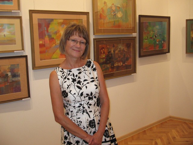 Katarzyna Podniesińska urodziła się w Radomiu i zawsze chętnie prezentuje w naszym mieście swoje obrazy.