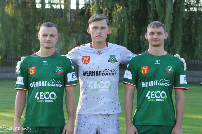 Piłkarze zaprezentowali nowe koszulki Orląt Kielce