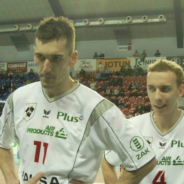 Sławomir Szczygieł (z lewej) i Grzegorz Pilarz będą mieli okazję, by zgrywać się z nowymi zawodnikami ZAKSY.