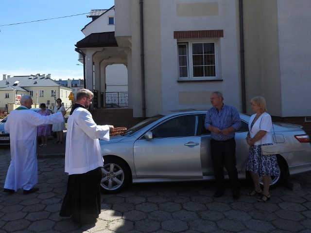 Święcenie pojazdów w parafii św. Rodziny w Białymstoku