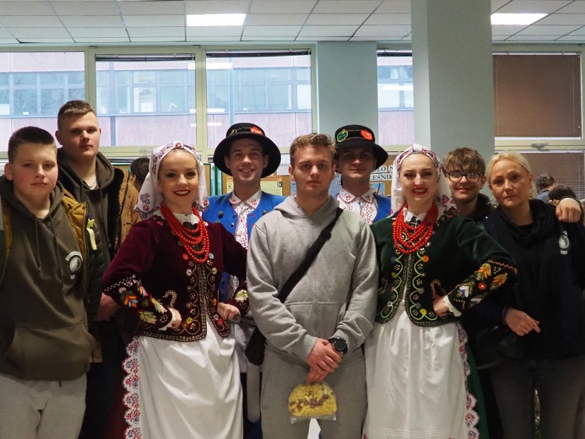 Uczniowie z Garbatki-Letniska odwiedzili Uniwersytet Przyrodniczy w Lublinie. Było dużo ciekawych spotkań. Zobaczcie zdjęcia