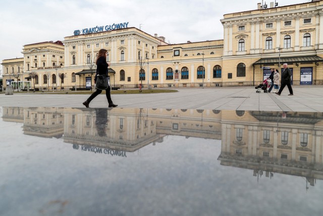 Kiermash na dwa dni zakotwiczy w zabytkowym budynku Dworca Głównego w Krakowie