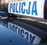 23-latek lubił zabawę z ogniem. Podpalił dwa budynki gospodarcze i samochód. Został zatrzymany przez policję