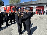 Powiatowe obchody dnia strażaka w Starachowicach. Były awanse, wyróżnienia oraz przekazanie i poświęcenie nowego pojazdu. Zobacz zdjęcia