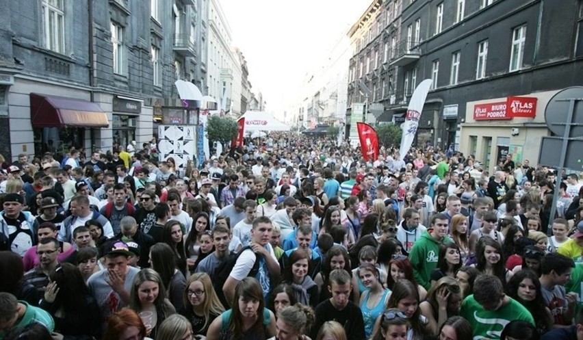 Coraz mniej ludzi w Katowicach. O przyczynach rozmawiamy z...