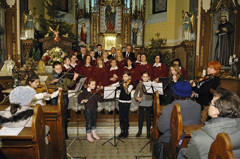 Koncert koled w 100-letniej kaplicy św. Franciszka w starym...