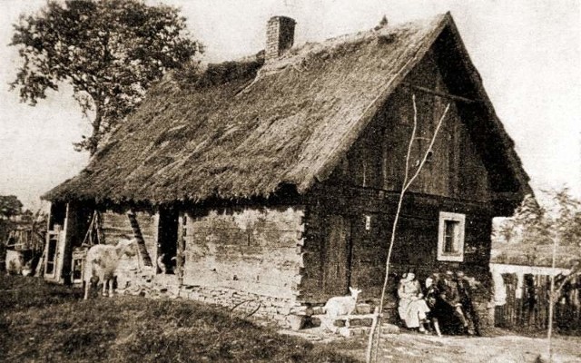 Drewniane domy kryte słomą powstawały w okolicznych miejscowościach na przestrzeni wieków. W czasie wojen i konfliktów łatwo było więc o pożar całych wsi.