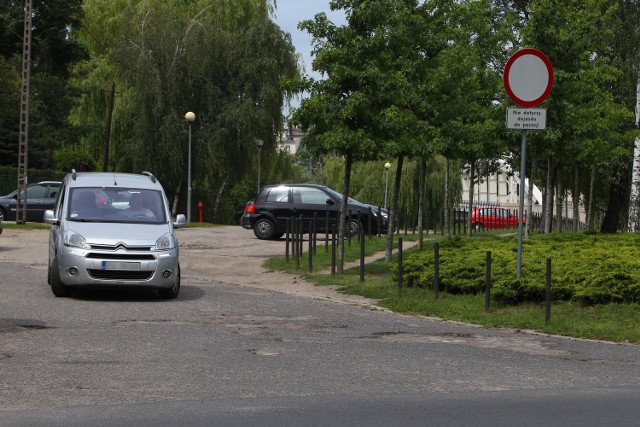 Do obszaru strefy płatnego parkowania ma być przyłączona ul. Św. Rocha (od Serafitek do Kórnickiej)