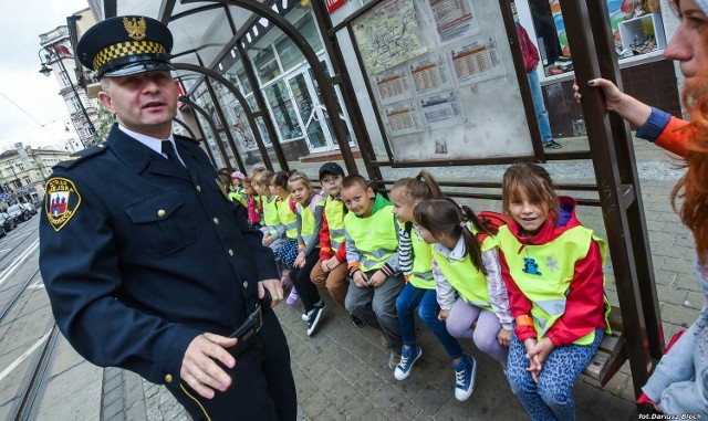 W akcji tej uczestniczyli również dzieci z półkolonii organizowanych przez bydgoski Pałac Młodzieży.