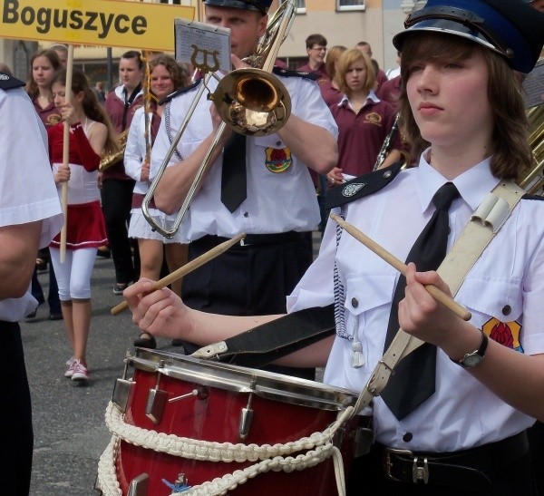 Orkiestra Dęta przy Ochotniczej Straży Pożarnej w Węgrach działa od 1978 roku. Ma na swoim koncie wiele nagród i wyróżnień. W tym roku zdobyła trzecie miejsce w przeglądzie orkiestr dętych mniejszości niemieckiej w Lichyni.