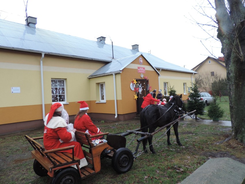 Mikołaj odwiedził przedszkole w Kaczkowie Starym [ZDJĘCIA]