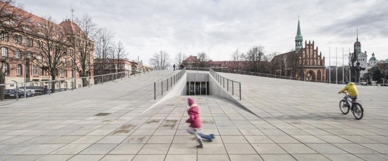 Centrum Dialogu Przełomy w Szczecinie Roberta Koniecznego