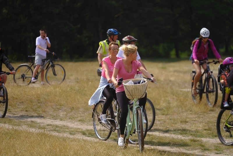 Setki rowerzystów pokonało dziś trasę z placu cyrkowego Na...