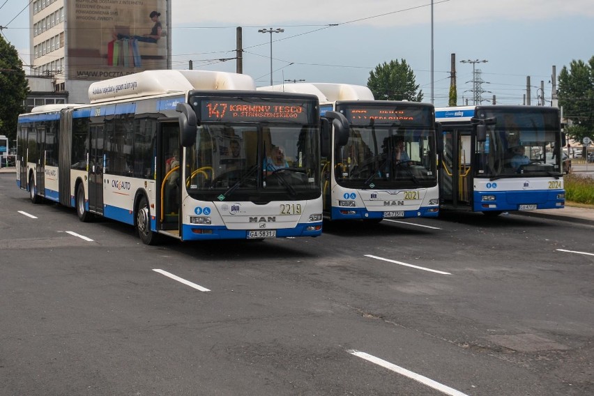 Nie kupimy już biletu u kierowcy w Gdyni. Miasto wstrzymuje sprzedaż przez koronawirusa