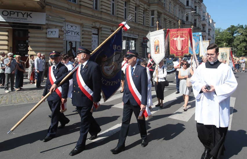 Święto Najświętszego Ciała i Krwi Chrystusa jest jednym z...